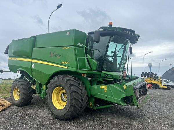 Použitá sklízecí mlátička JOHN DEERE S680
