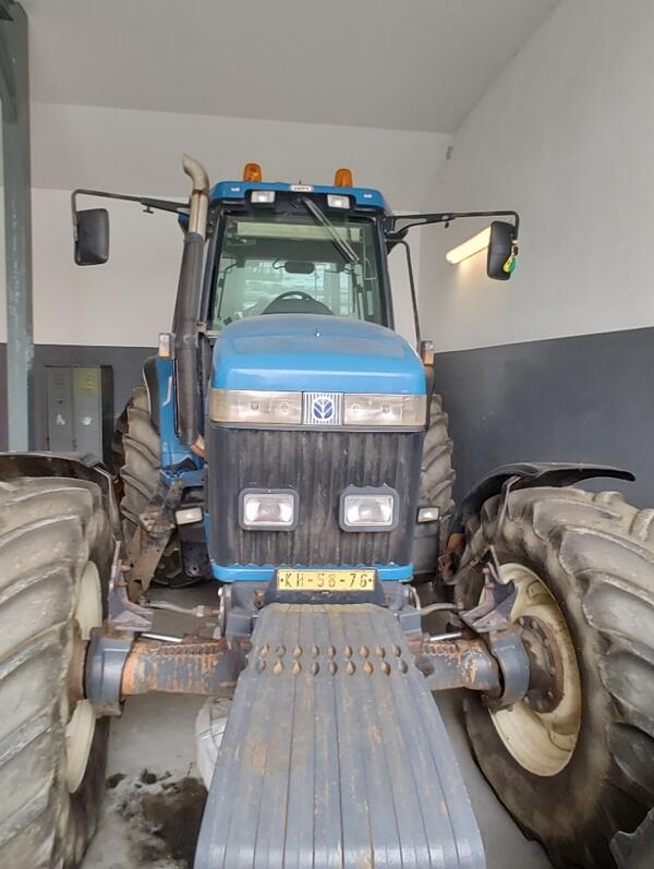 Traktor Ford New Holland 8970