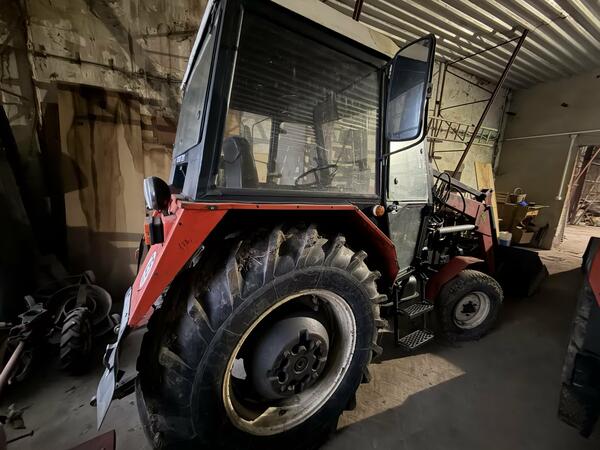 Použitý traktor Zetor 7211