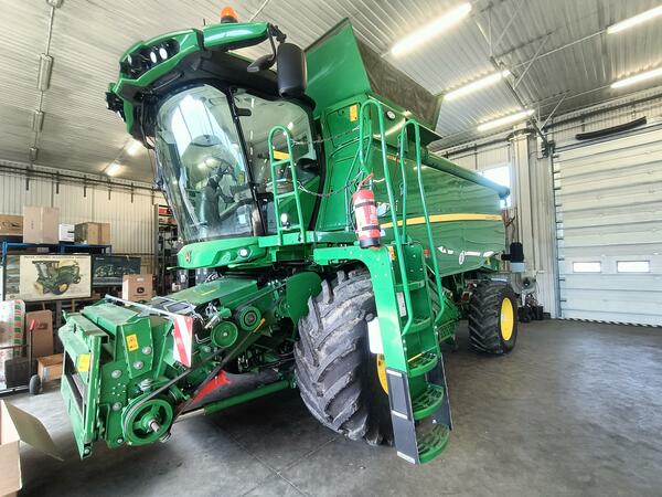 Sklízecí mlátička John Deere T670Hillmaster (2240054)