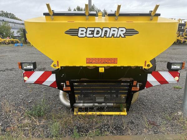 BEDNAR  FERTI-BOX FB 2000F