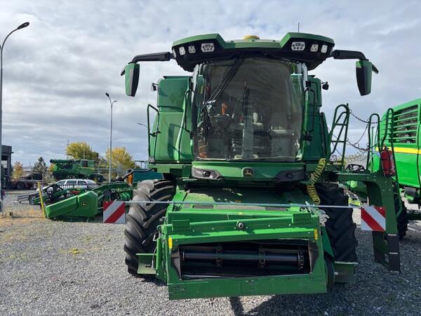 Sklízecí mlátička John Deere T6 800 HM (2250153)