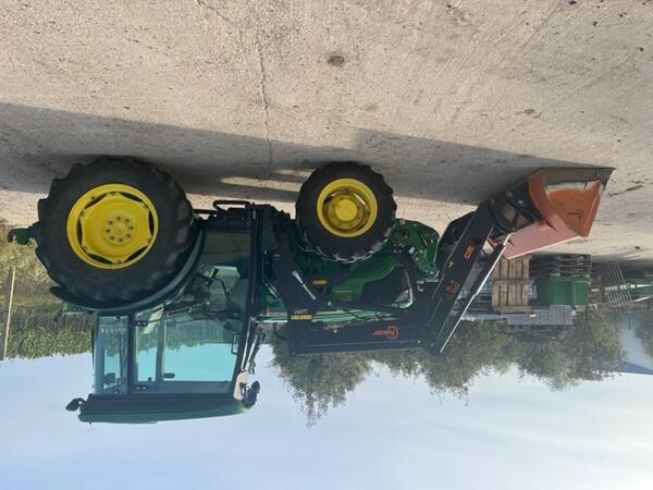 John Deere 5085GF