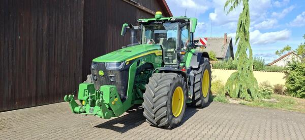 Použitý kolový traktor John Deere  8R 410