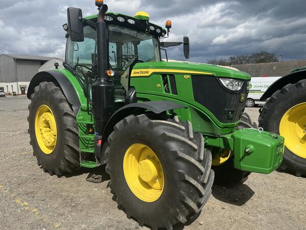 JOHN DEERE 6R 215 včetně SF6000
