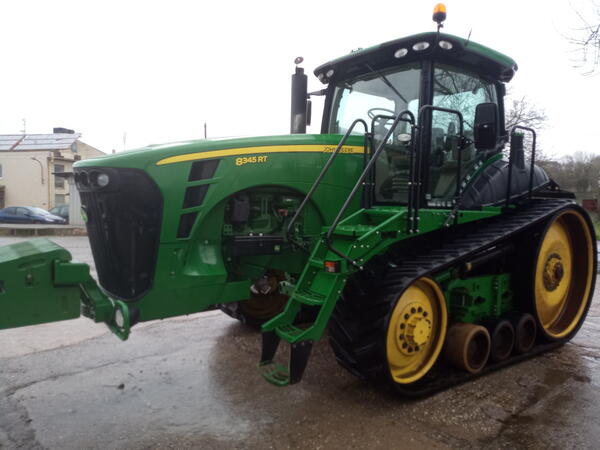 Pásový traktor John Deere 8345RT IVT