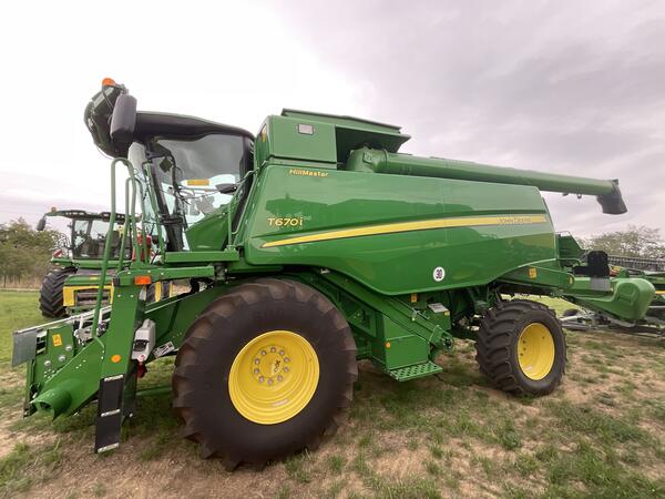 Sklízecí mlátička John Deere T670Hillmaster