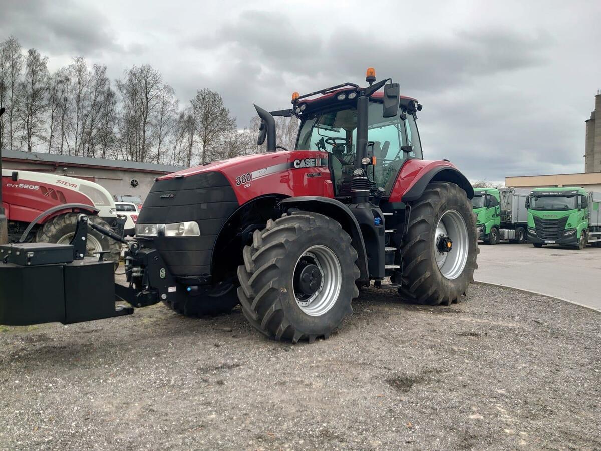 Kolový traktor Case Magnum 380 CVX | STROM PRAHA a.s.