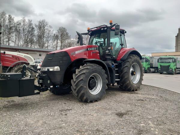 Kolový traktor Case Magnum 380 CVX