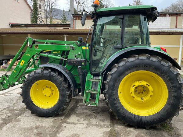 Traktor 6100MC