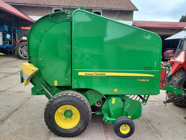 JOHN DEERE F450E