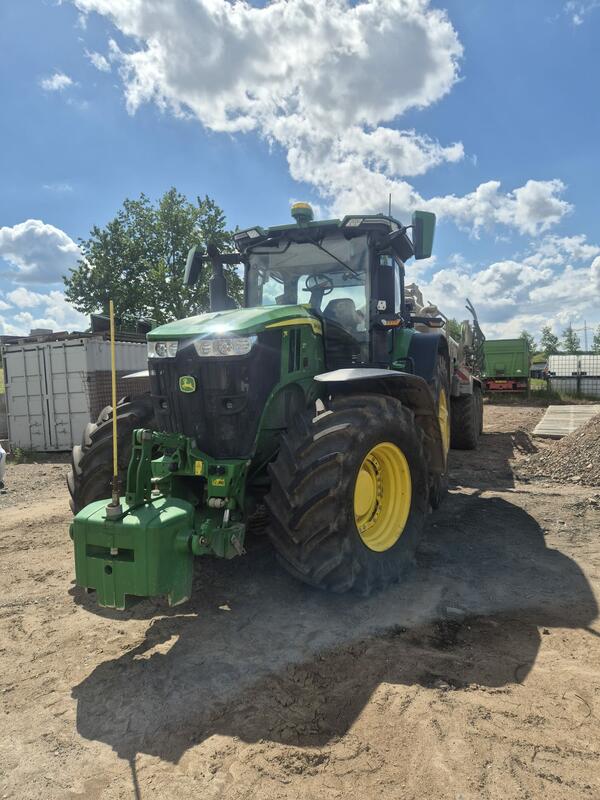 Použitý kolový traktor John Deere 7R270 e23