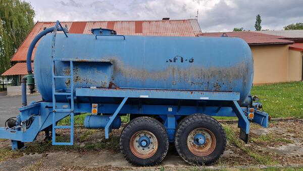 Dvouosý fekál NFT-8