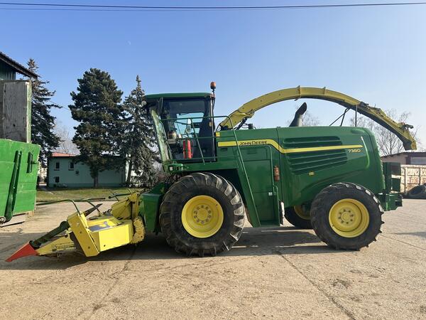 Samojízdná sklízecí řezačka JOHN DEERE 7380