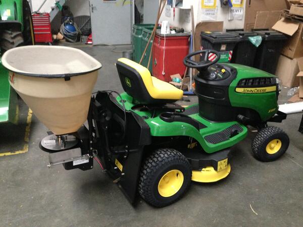 Rozmetadlo Turf Ex TS 300