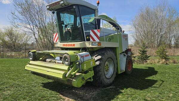 Sklízecí řezačka Claas Jaguar 840