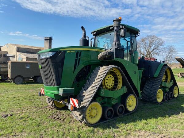 Pásový traktor John Deere 9620RX
