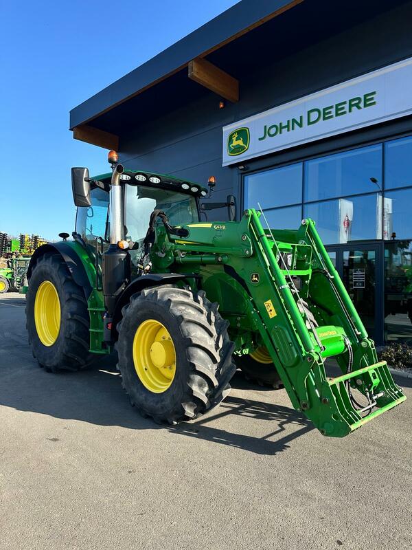Kolový traktor JOHN DEERE 6R 185