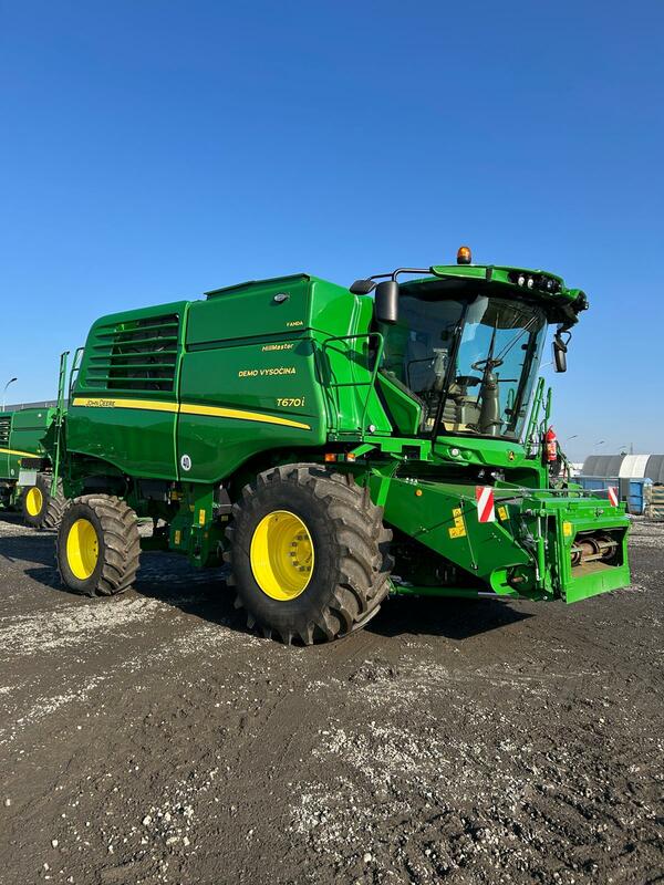 Sklízecí mlátička John Deere T670Hillmaster (2230485)