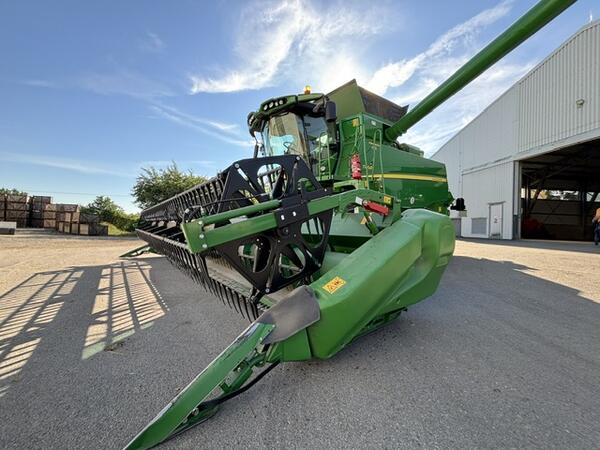 Použitý sklízecí mlátička John Deere T660i Hillmaster+725X + Ziegler
