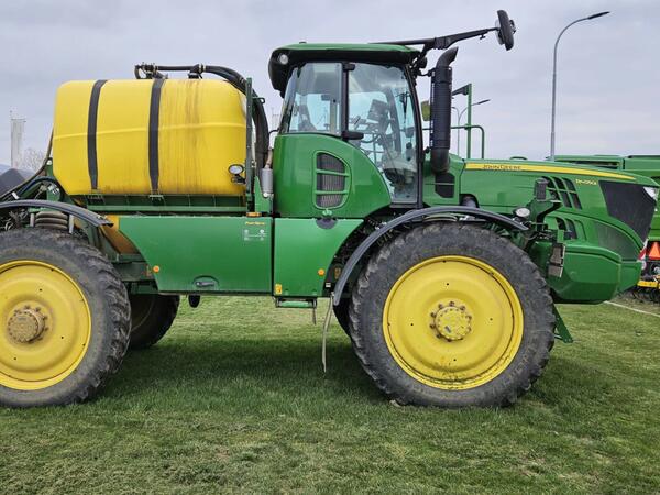 Samochodný postřikovač John Deere R4050i 36/18m