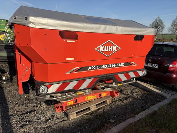 Nové rozmetadlo Kuhn Axis 40.2 H