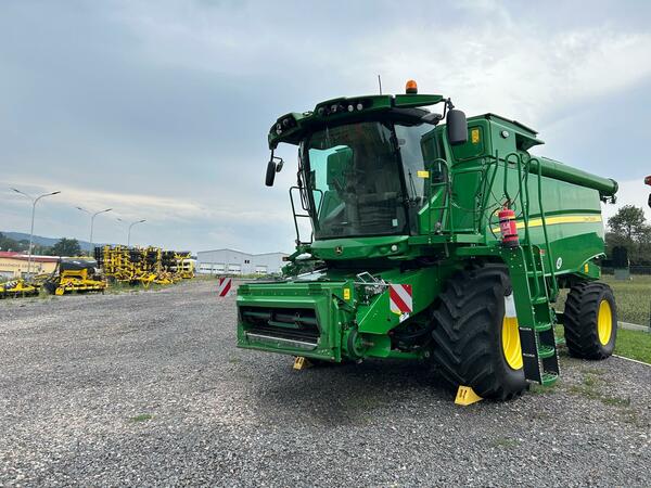 Sklízecí mlátička John Deere T670LL (2230489)