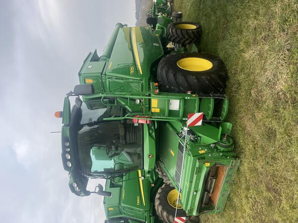 Sklízecí mlátička John Deere T670Hillmaster (2230413)
