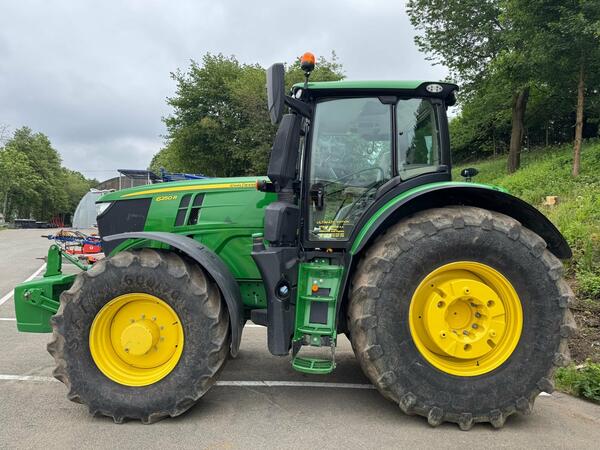 Použitý traktor JOHN DEERE 6250R