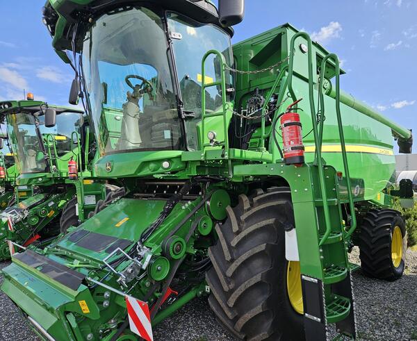 Sklízecí mlátička John Deere T670 4x4 (2230320)