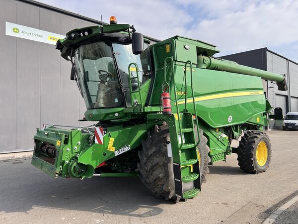 Sklízecí mlátička John Deere T670i HM (2230122)
