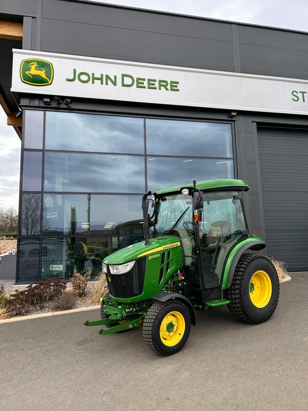 Použitý JOHN DEERE 3039R