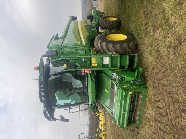 Sklízecí mlátička John Deere T660Hillmaster (2230475)