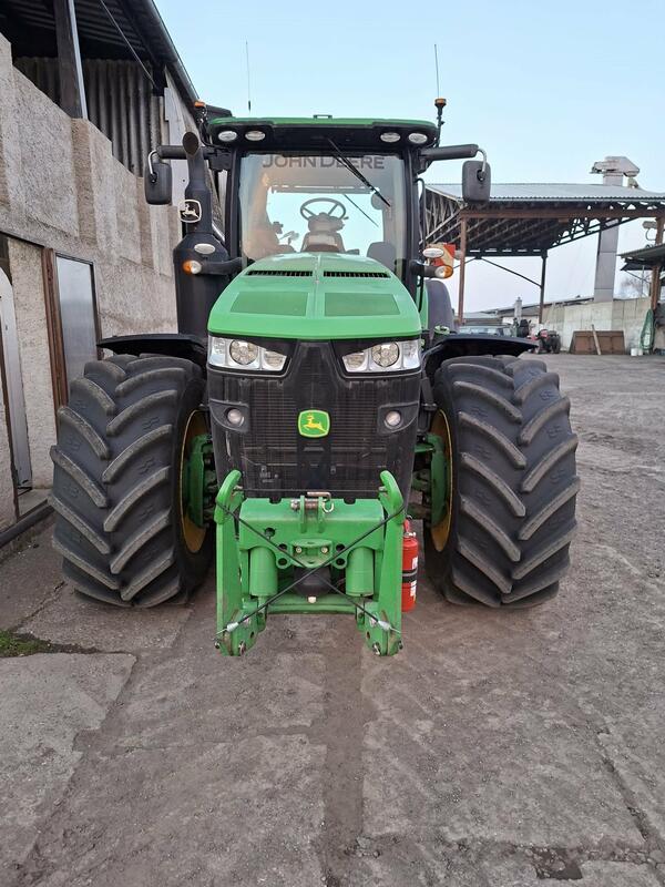 Použitý KOLOVÝ TRAKTOR JOHN DEERE 8370R