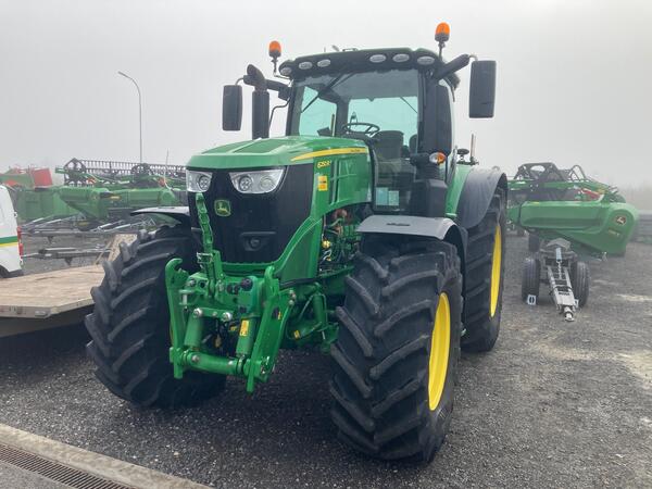 Kolový traktor John Deere 6250R CommandPRO