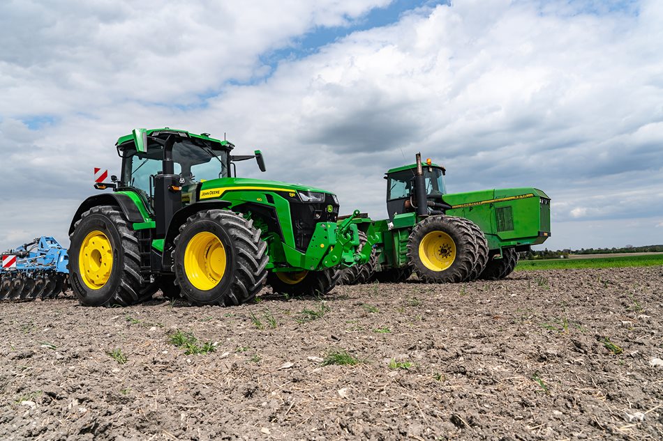 Traktor John Deere 8R 410 bude pan Tlustý využívat především pro polní práce, ve kterých nahradí kloubový traktor 8870