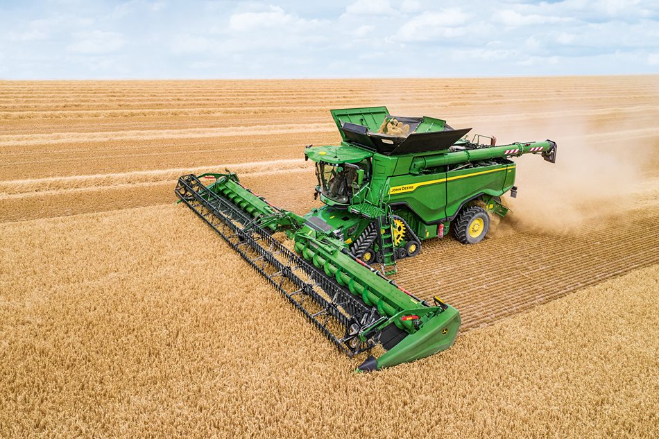 Nejvýkonnější sklízecí mlátička John Deere X9
