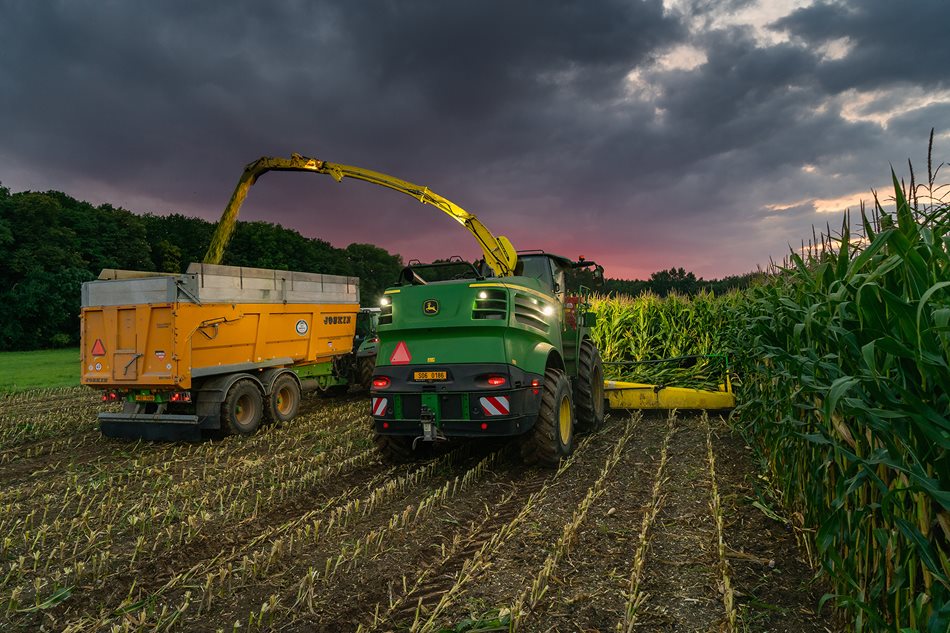 John-Deere-8800i-ZD-Vsestary_DSC4880.jpg