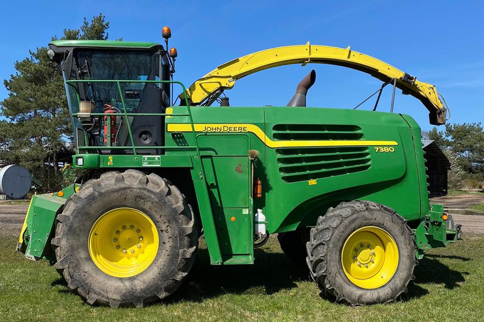 V AGRODRUŽSTVU KLAS nahradila řezačka John Deere 8300i model 7380