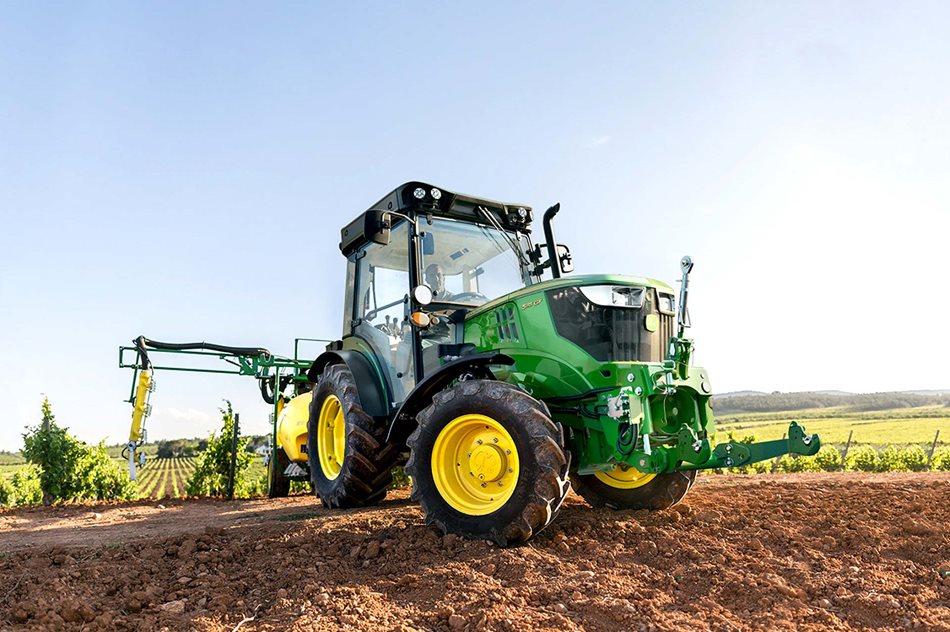 John Deere 5115GF v akci