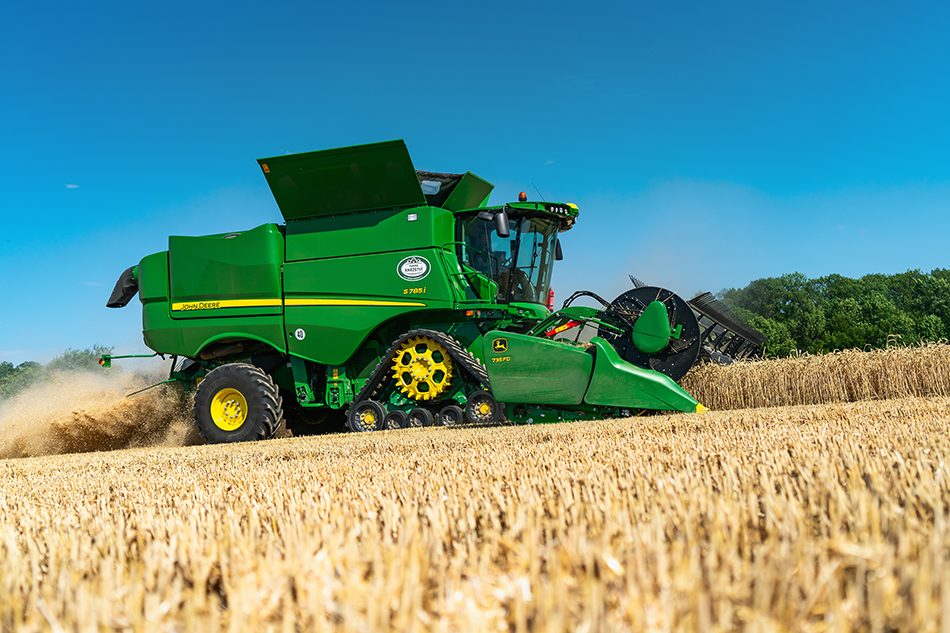 John-Deere-S785i-Farma-Knezstvi_DSC1738.jpg