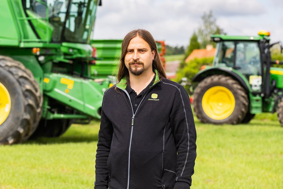 John-Deere-5100R-Kopiva-Ladislav_97A5583.jpg John-Deere-5100R-Kopiva-Ladislav_97A5583.jpg