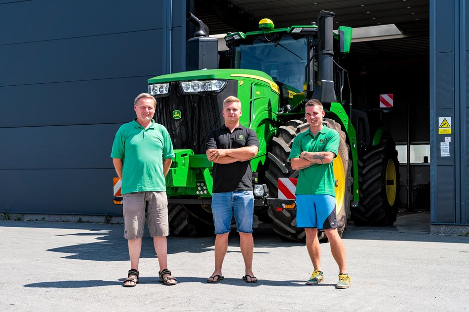 John-Deere-9R490-Agro-Stankov_DSC7783.jpg John-Deere-9R490-Agro-Stankov_DSC7783.jpg