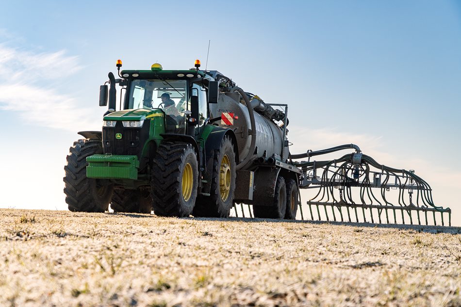 John-Deere-7310R-Solmilk_DSC5643.jpg John-Deere-7310R-Solmilk_DSC5643.jpg