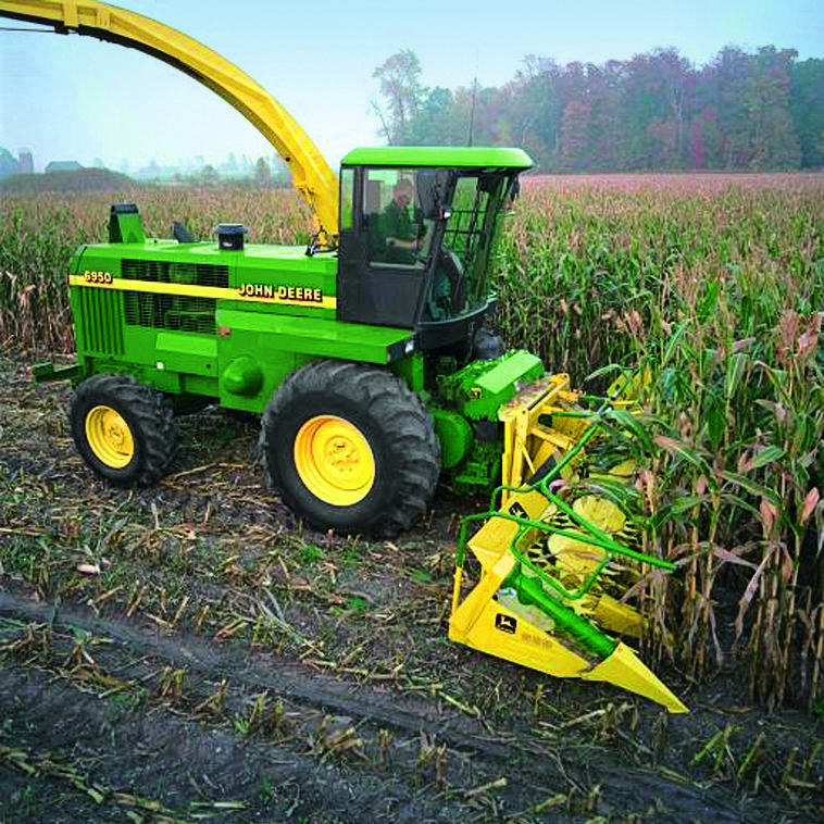 05-John-Deere-6950.jpg 05-John-Deere-6950.jpg