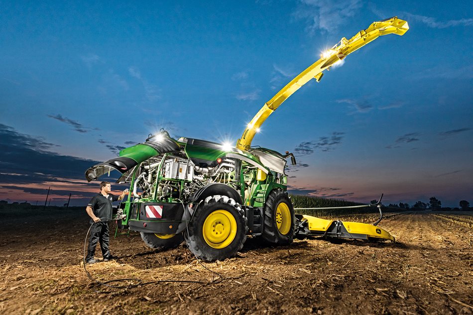 Rezacka_John_Deere_01.jpg