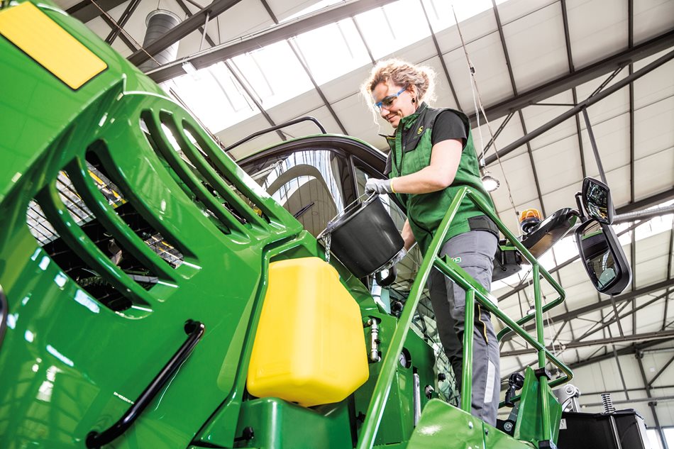 Rezacka_John_Deere_04.jpg