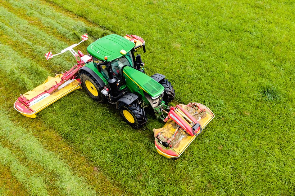 John-Deere-7250R-Agrodruzstvo-Zabreh-DJI_0020.jpg