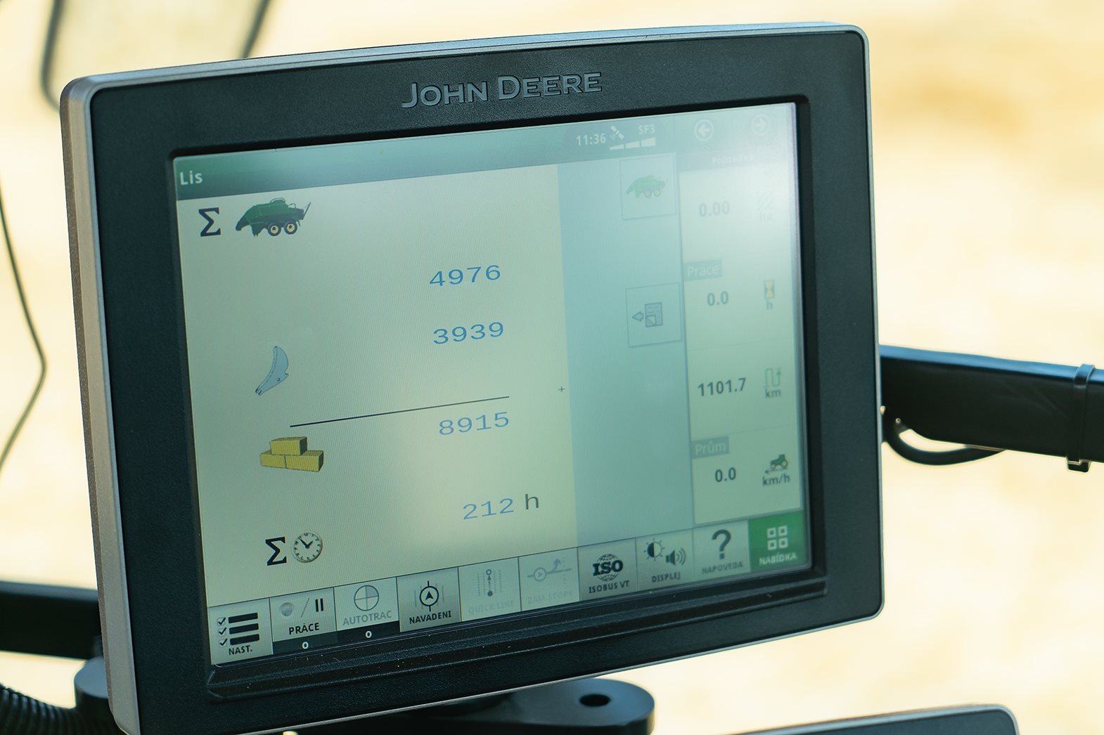 John-Deere-L1534-ZD-Klenovice-na-Hane_DSC6173.jpg John-Deere-L1534-ZD-Klenovice-na-Hane_DSC6173.jpg