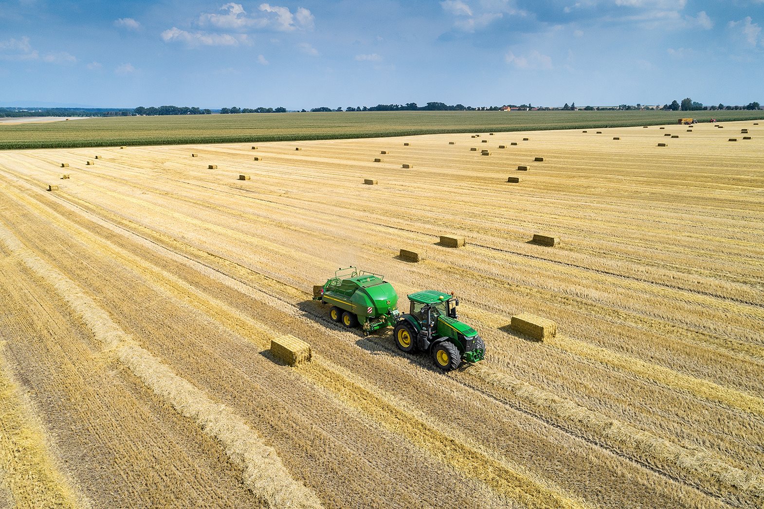 John-Deere-L1543-Klenovice-na-Hane_DJI_0008.jpg John-Deere-L1543-Klenovice-na-Hane_DJI_0008.jpg